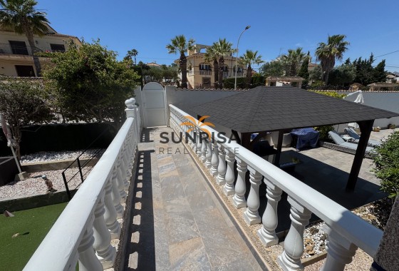 Villa · Herverkoop - Algorfa · Lomas De La Juliana · Alicante · Spanje