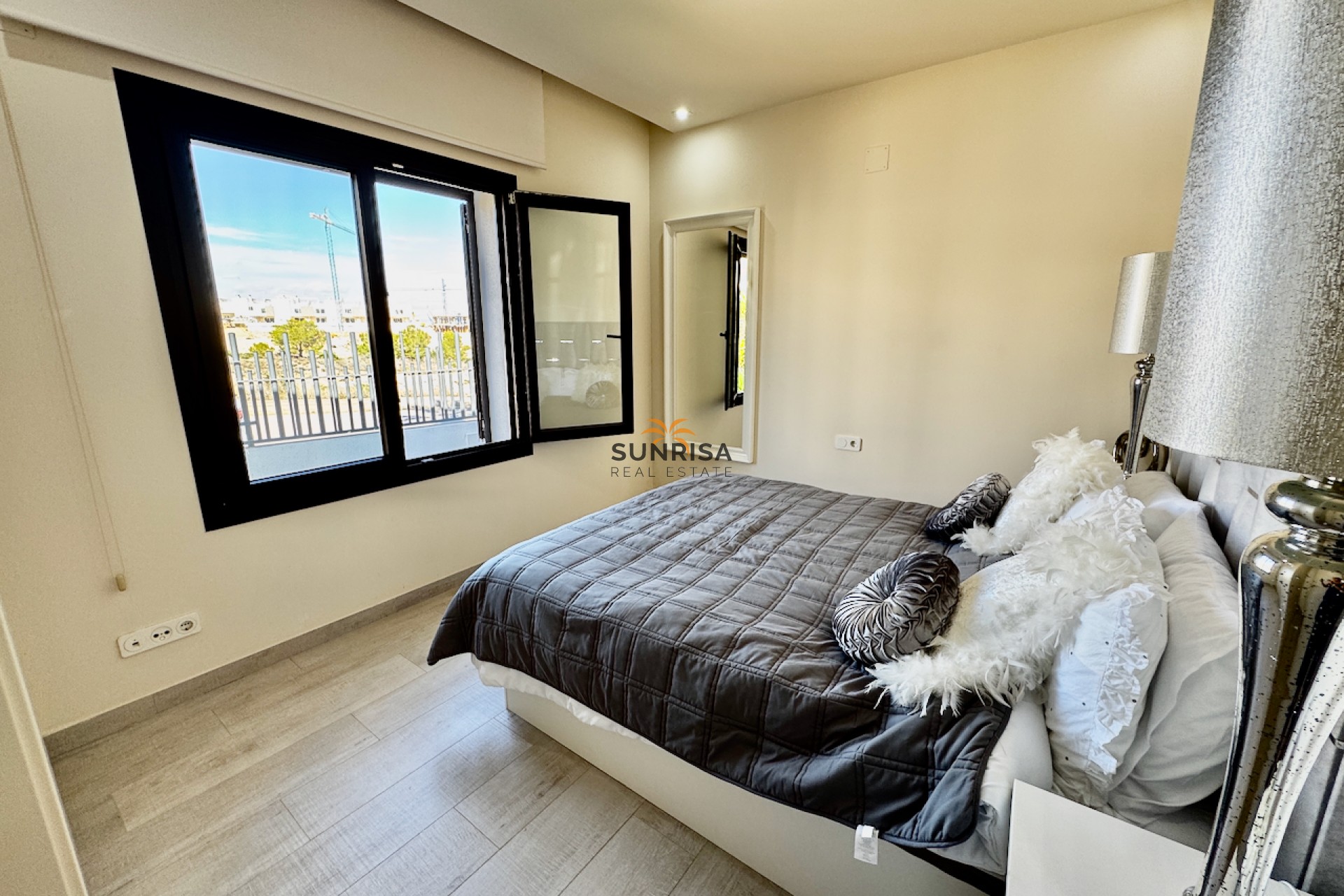 Reventa - Villa - La Finca Golf