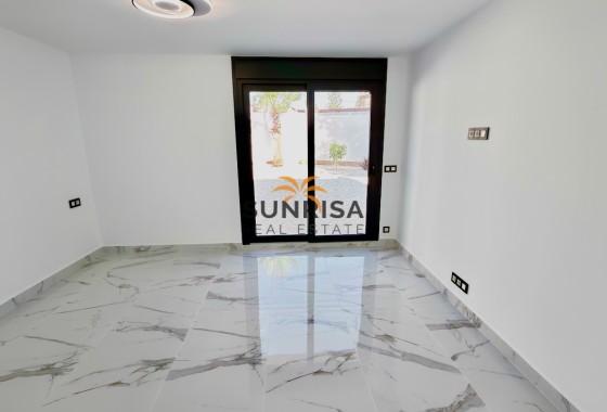 Villa · Reventa - Ciudad Quesada · Alicante · España