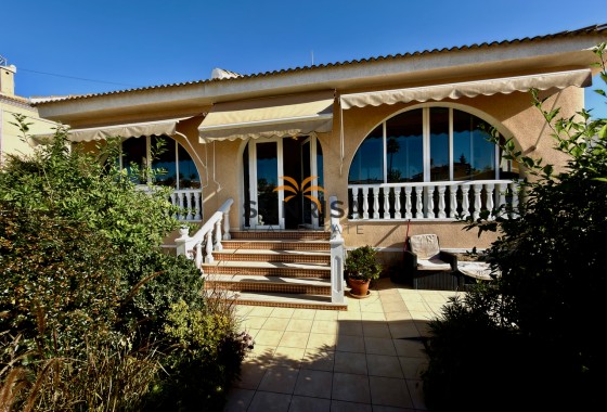 Villa · Resale - Ciudad Quesada · Alicante · Spain