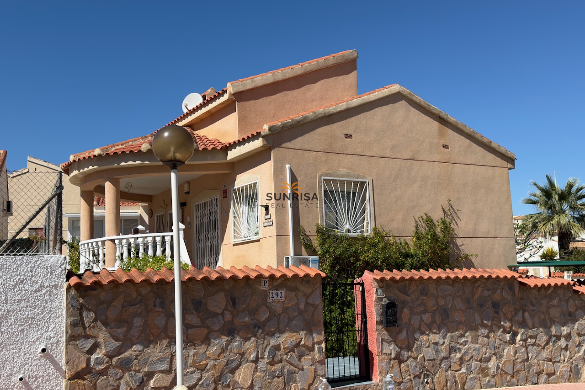 Resale - Villa - Ciudad Quesada