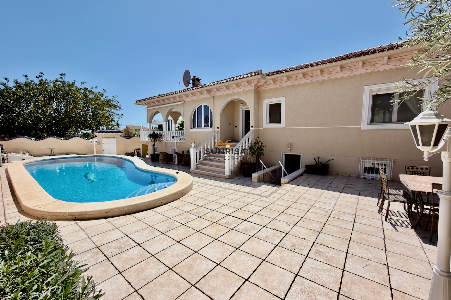 Resale - Villa - Ciudad Quesada