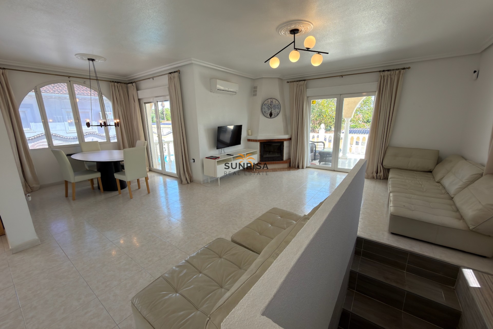 Resale - Villa - Ciudad Quesada
