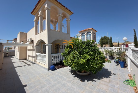 Villa · Herverkoop - Algorfa · Lo Crispin · Alicante · Spanje