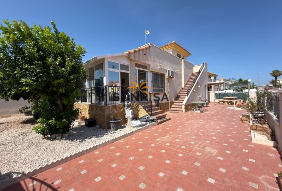 Villa · Herverkoop - Algorfa · Lo Crispin · Alicante · Spanje