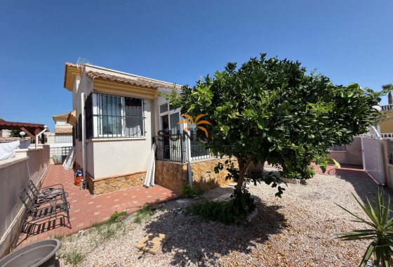 Villa · Herverkoop - Algorfa · Lo Crispin · Alicante · Spanje