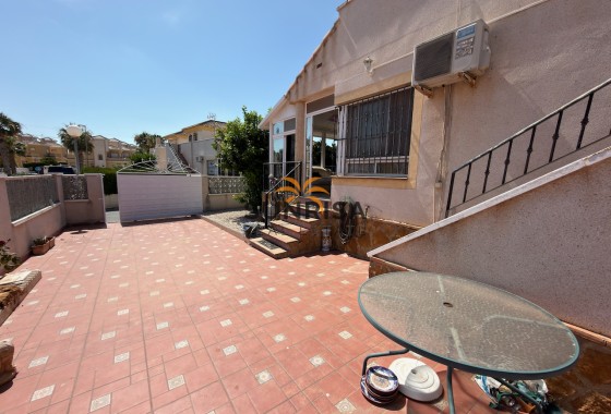 Villa · Herverkoop - Algorfa · Lo Crispin · Alicante · Spanje