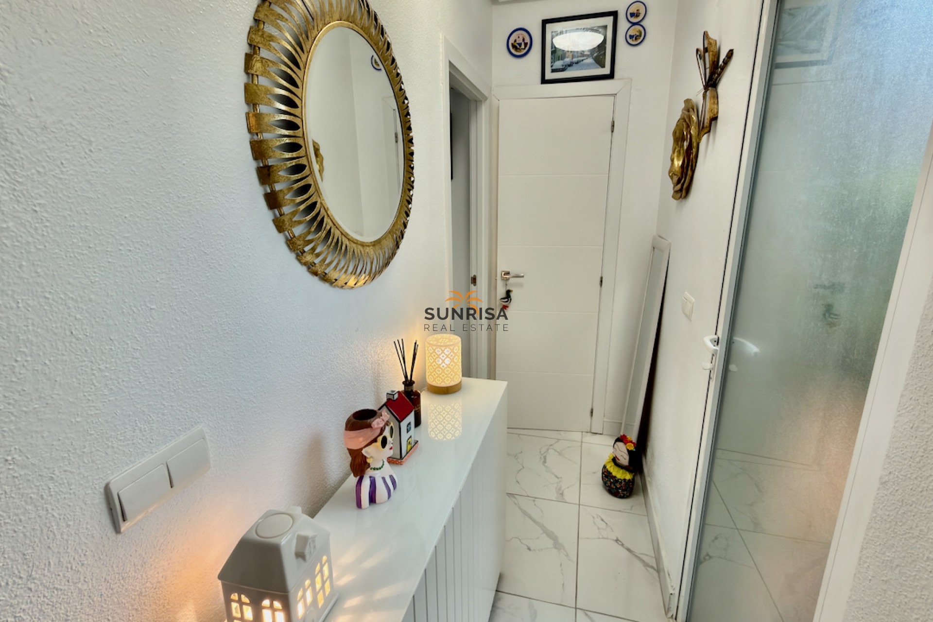 Resale - Villa - Rojales