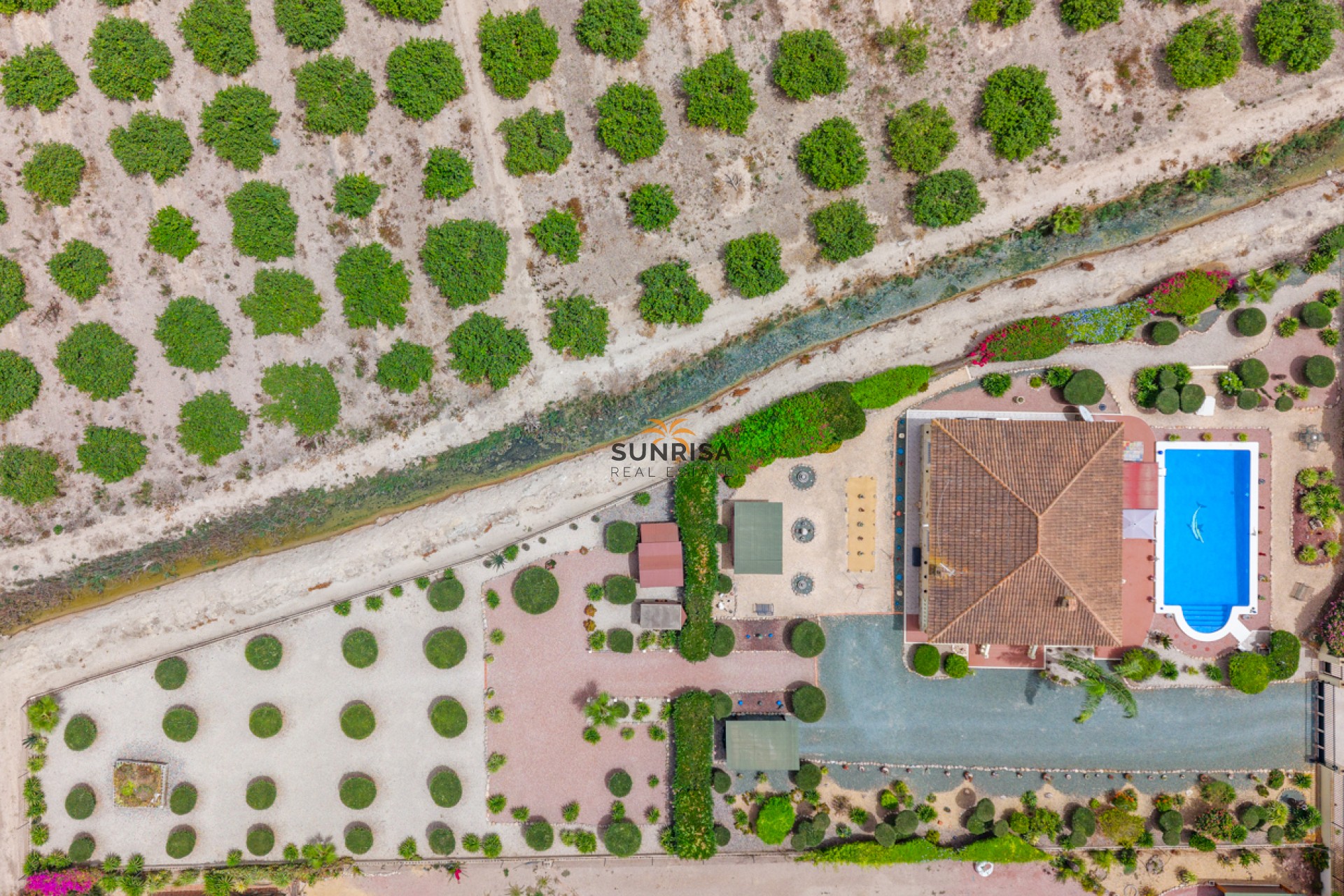 Resale - Finca - Catral