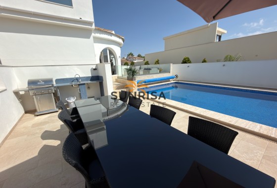 Villa · Herverkoop - Ciudad Quesada · Alicante · Spanje