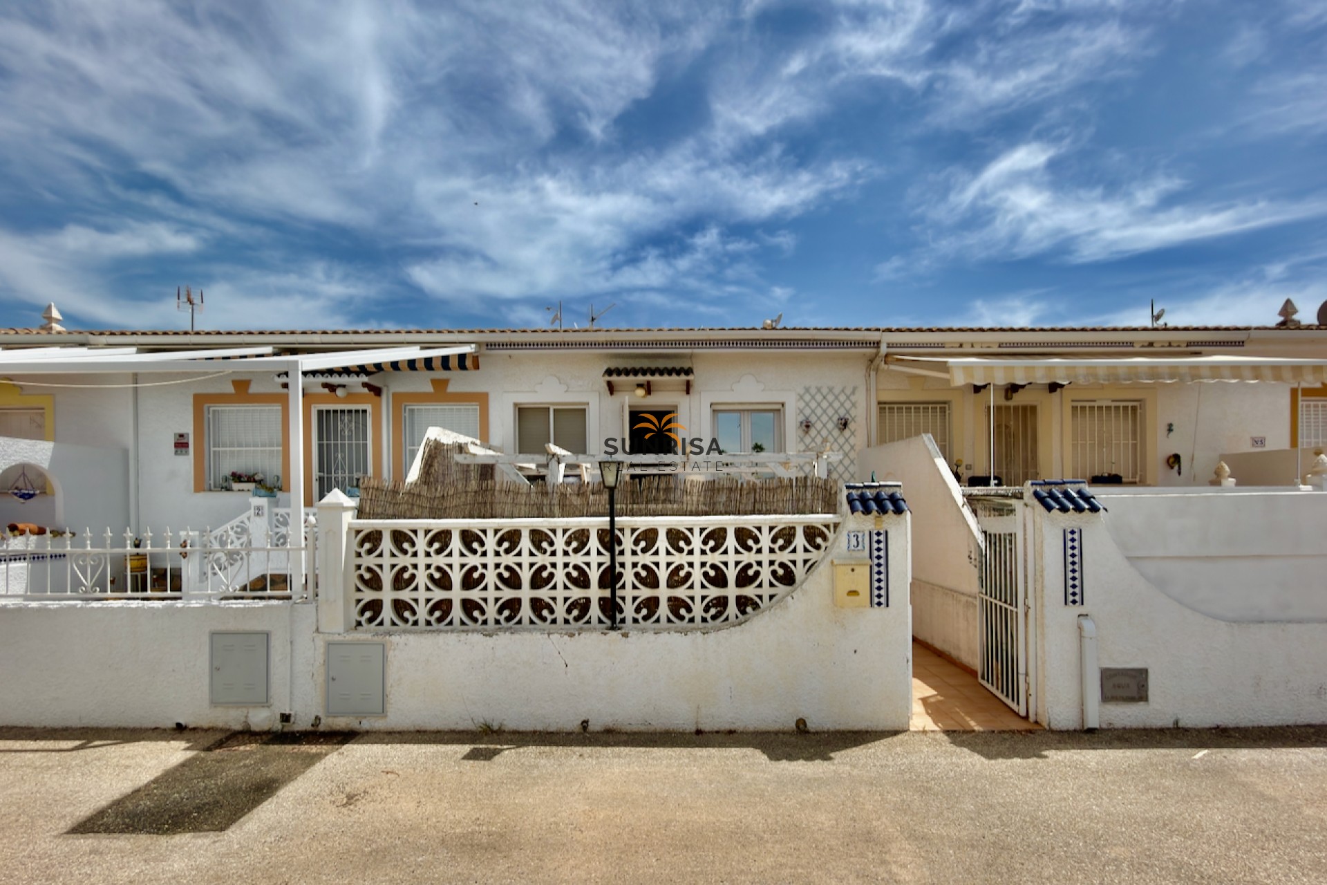 Resale - Villa - Rojales