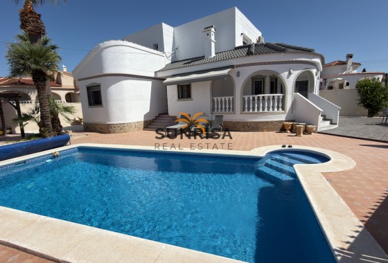 Villa · Herverkoop - Ciudad Quesada · Alicante · Spanje