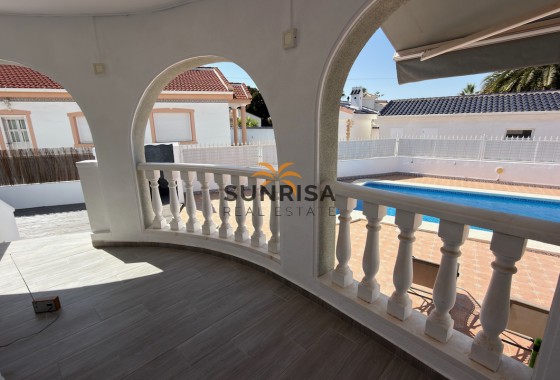 Villa · Herverkoop - Ciudad Quesada · Alicante · Spanje