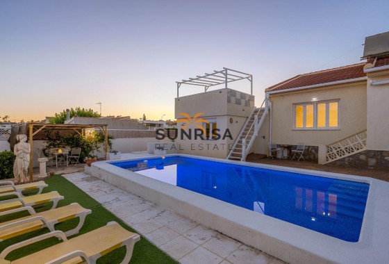 Villa · Herverkoop - Ciudad Quesada · Alicante · Spanje
