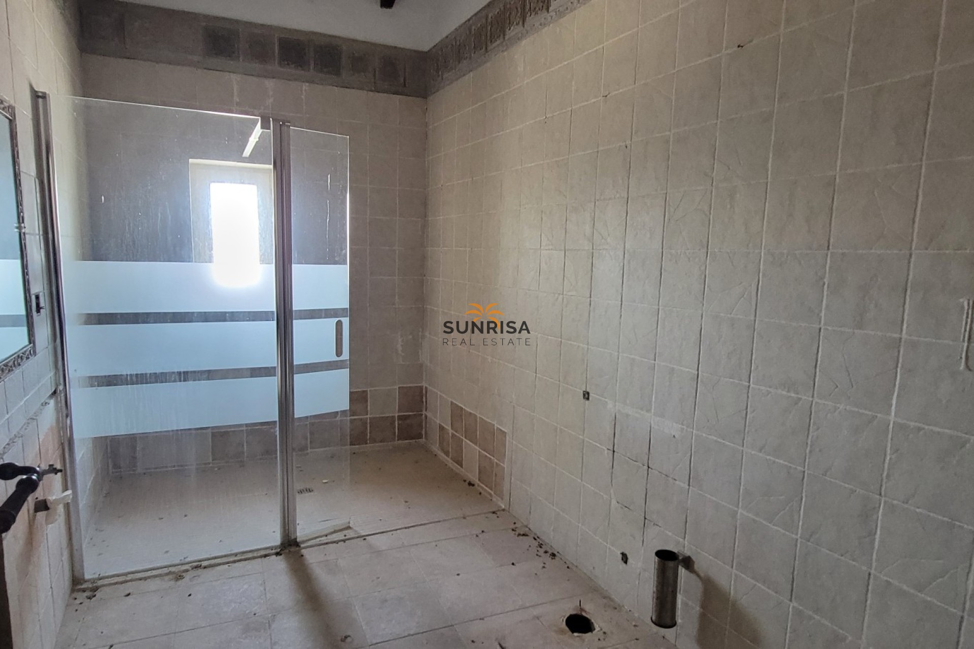Resale - Finca - Torremendo