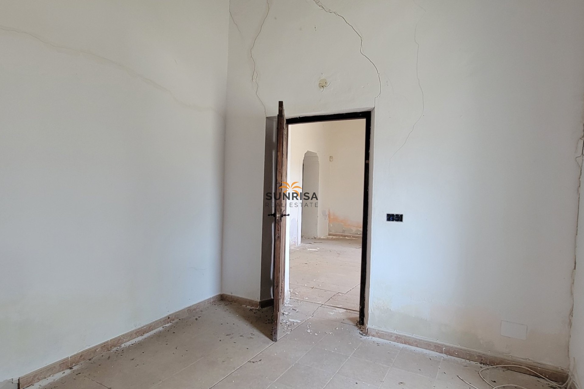 Resale - Finca - Torremendo