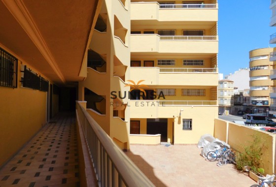 Apartamento · Reventa - Torrevieja · Alicante · España