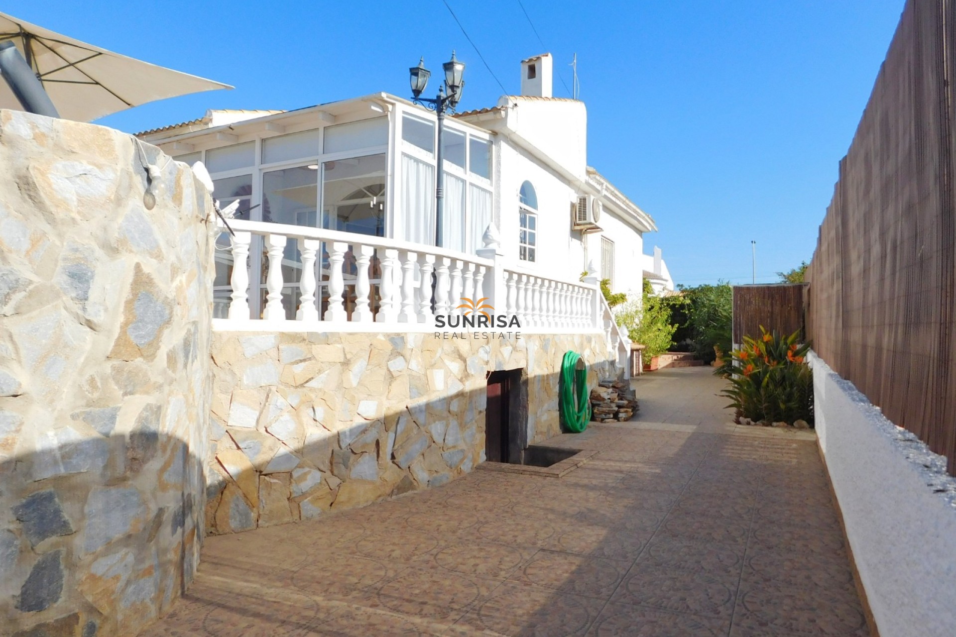 Herverkoop - Twee-onder-een-kapwoning - Torrevieja