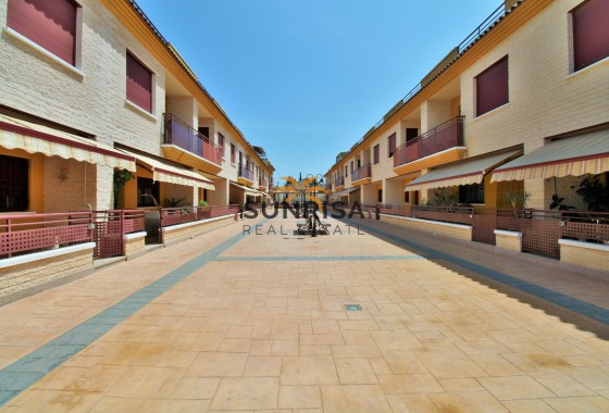 Townhouse · Resale - Los Desamparados · Alicante · Spain