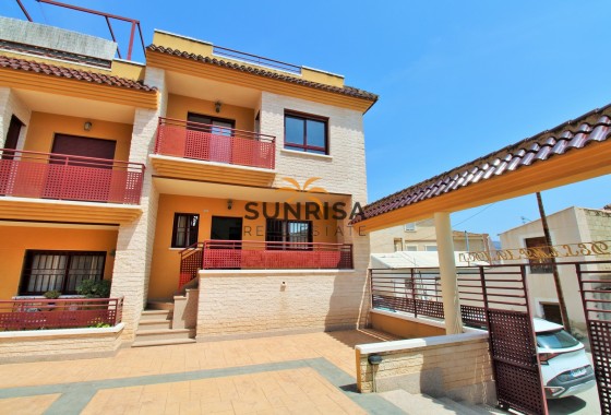 Townhouse · Resale - Los Desamparados · Alicante · Spain