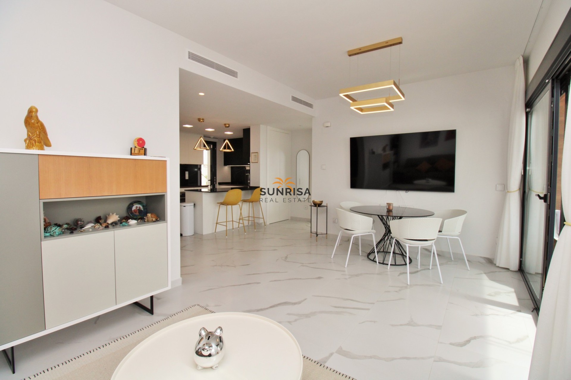 Resale - Apartment - San Miguel de Salinas