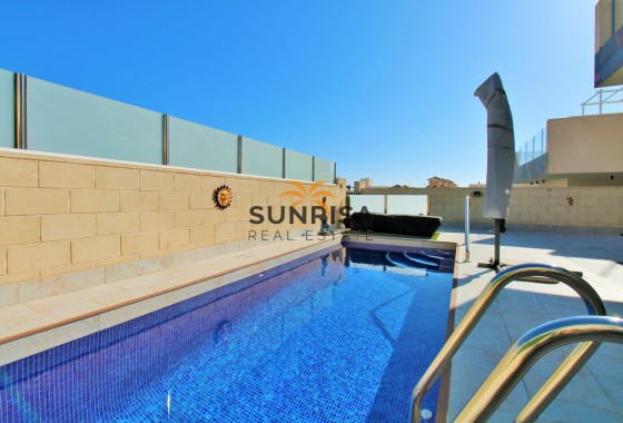 Villa · Revente - Villamartin · Alicante · Espagne