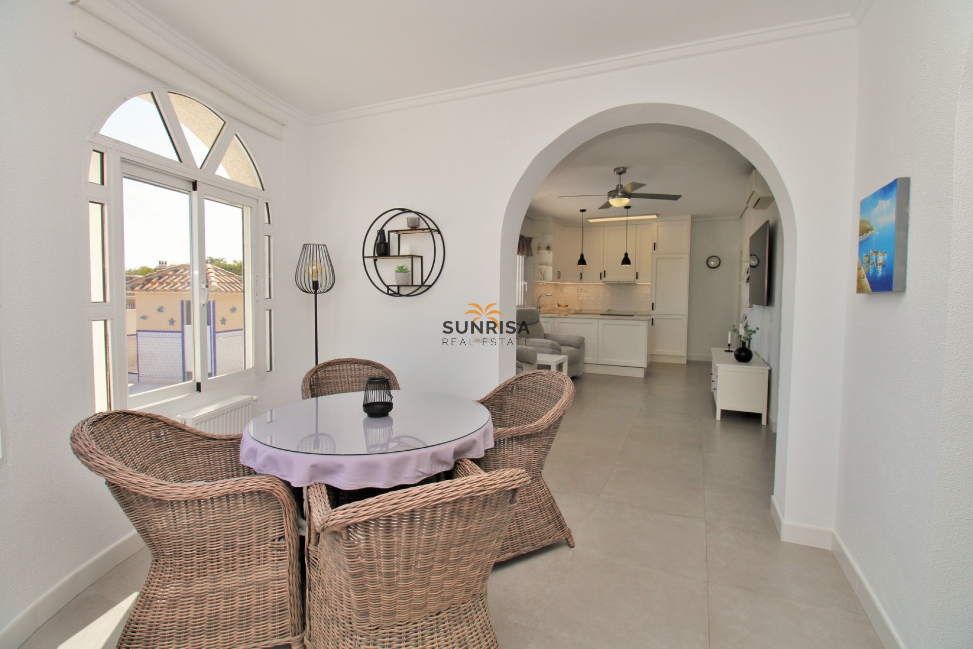 Resale - Villa - Villamartin