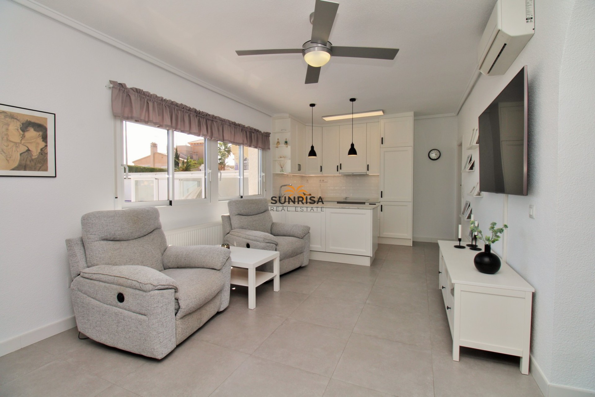 Resale - Villa - Villamartin