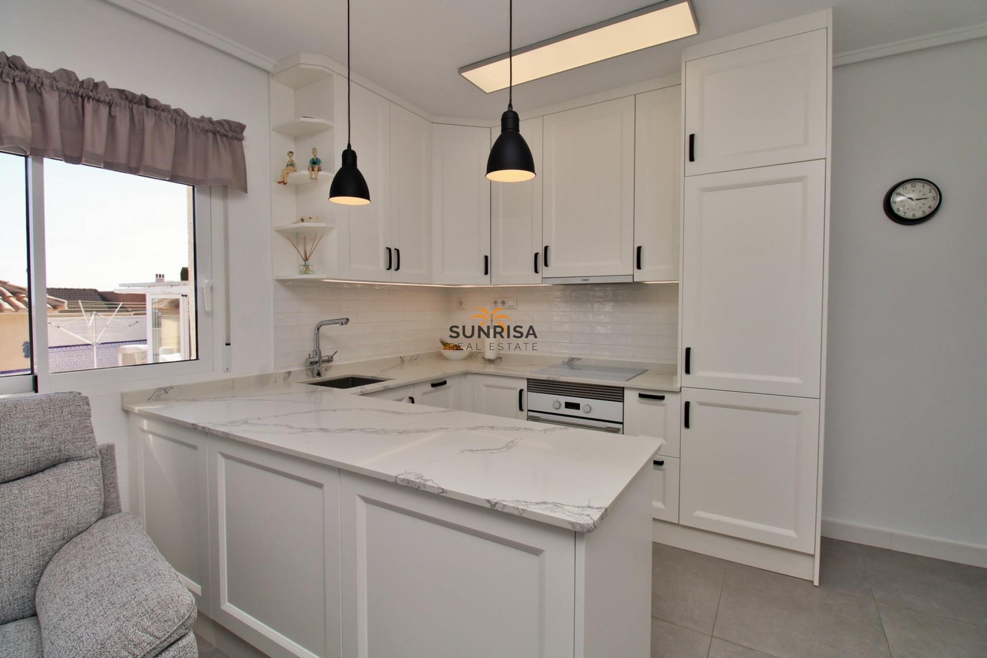 Resale - Villa - Villamartin