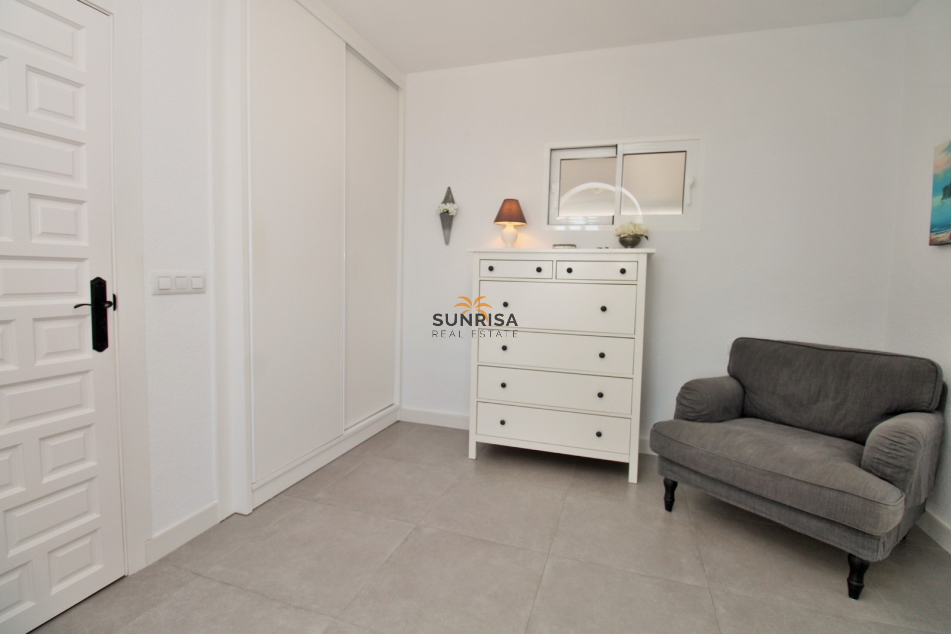 Resale - Villa - Villamartin