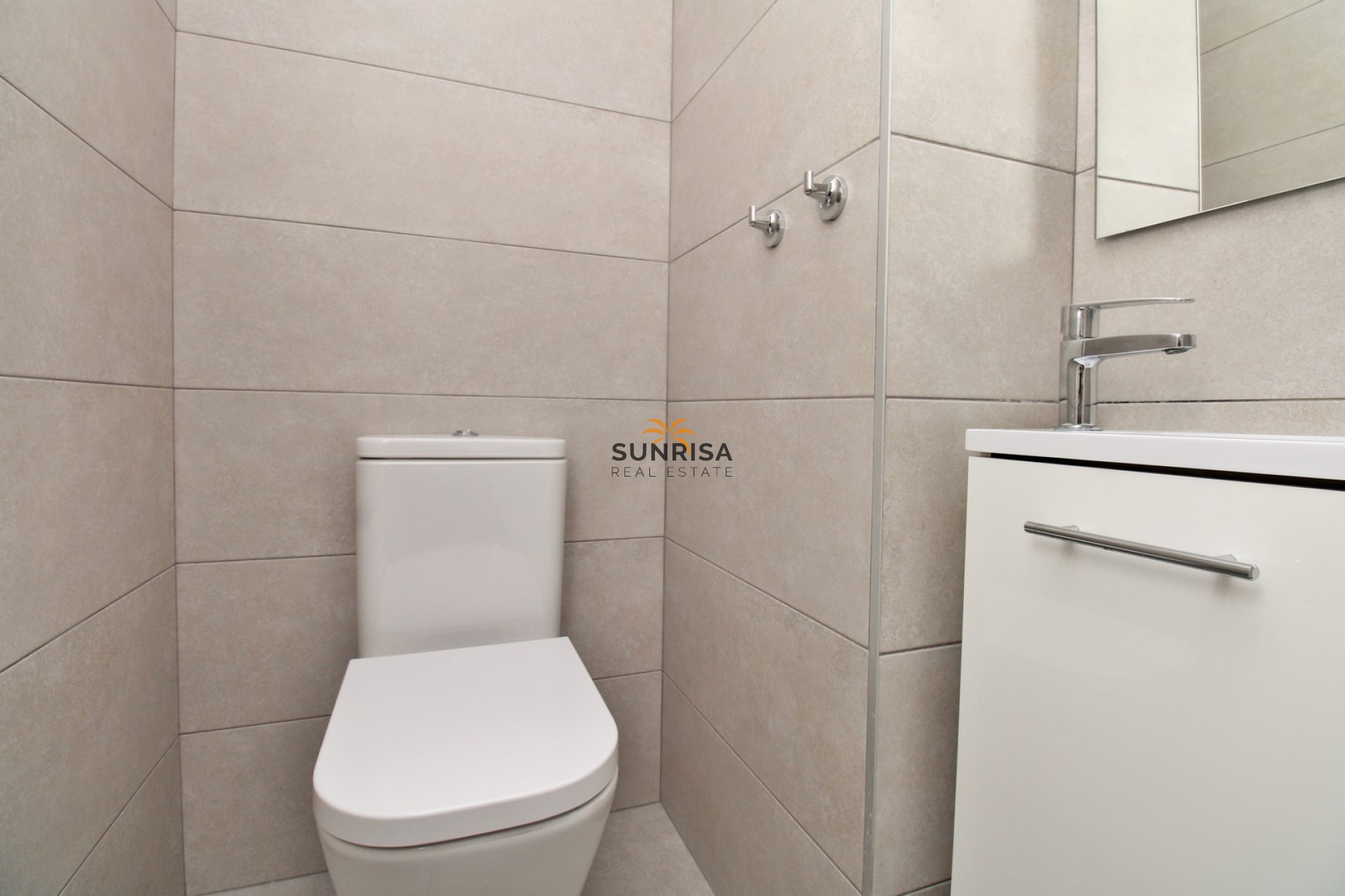 Resale - Villa - Villamartin