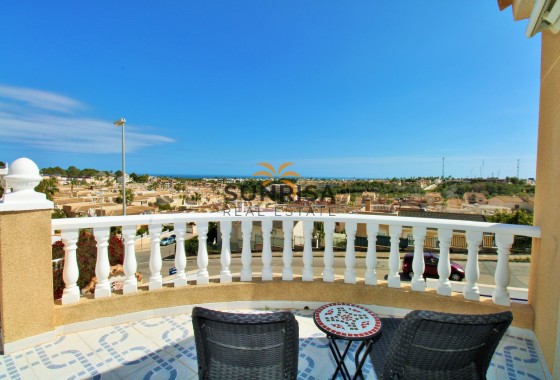 Villa · Resale - Villamartin · Alicante · Spain