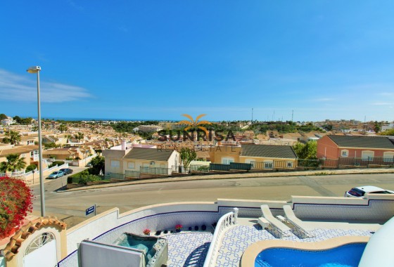 Villa · Resale - Villamartin · Alicante · Spain