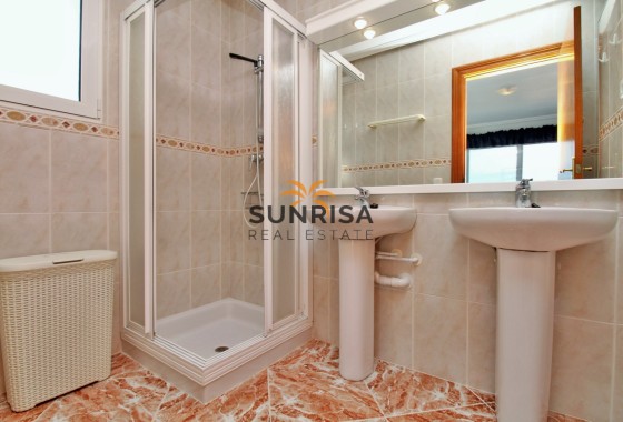 Villa · Resale - Villamartin · Alicante · Spain