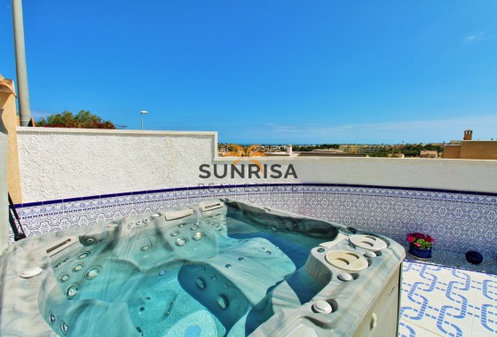 Villa · Resale - Villamartin · Alicante · Spain