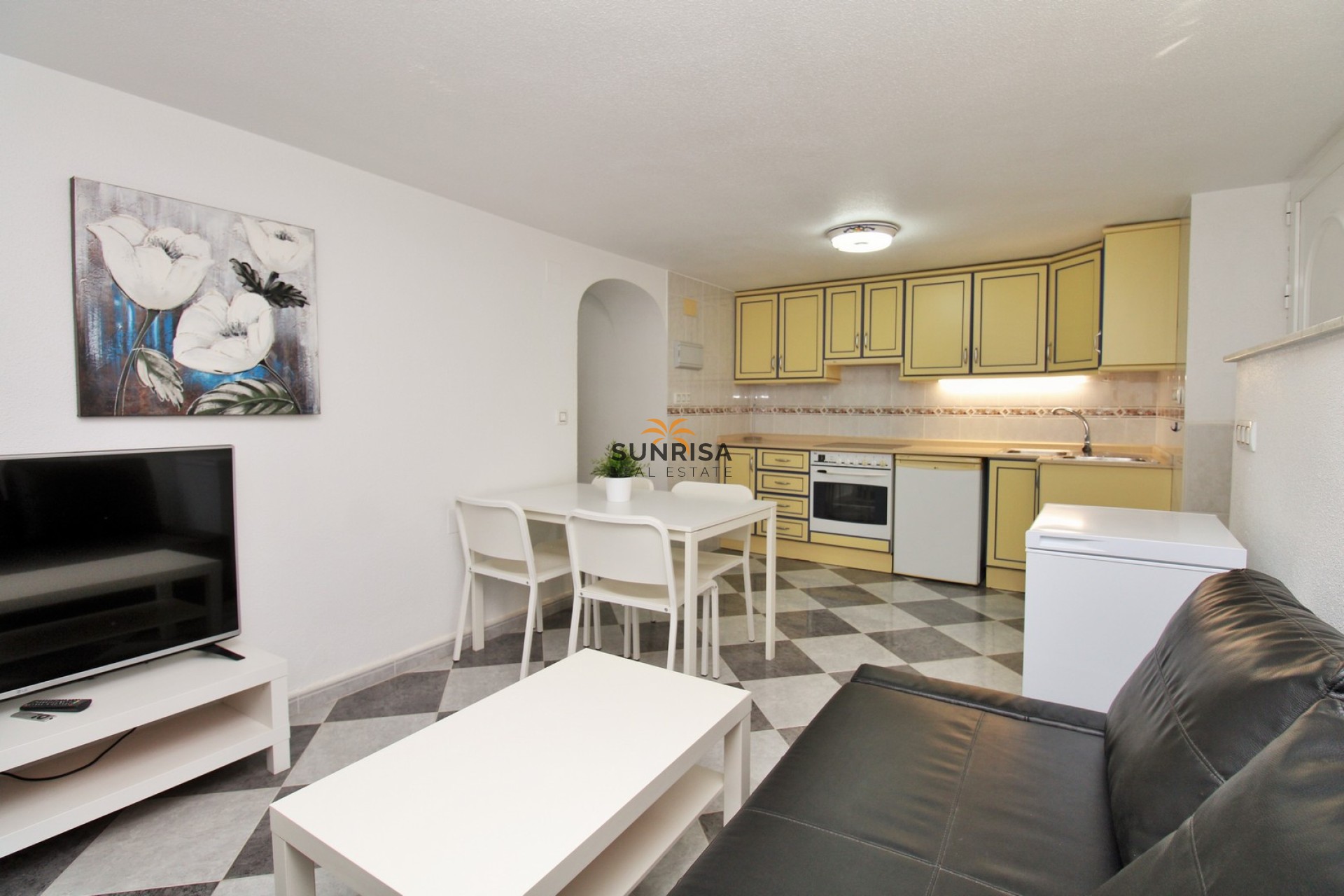 Resale - Villa - Villamartin