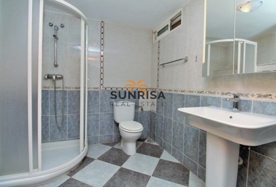 Villa · Resale - Villamartin · Alicante · Spain