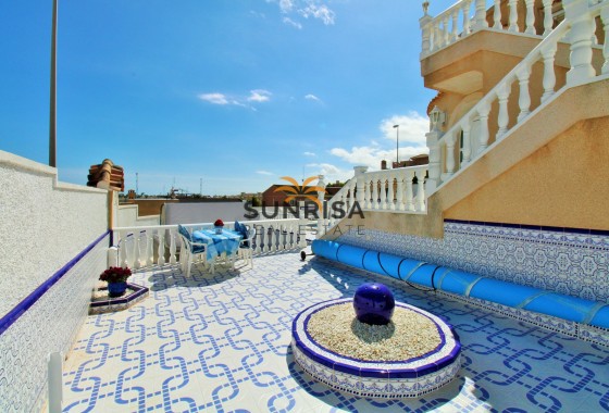 Villa · Resale - Villamartin · Alicante · Spain