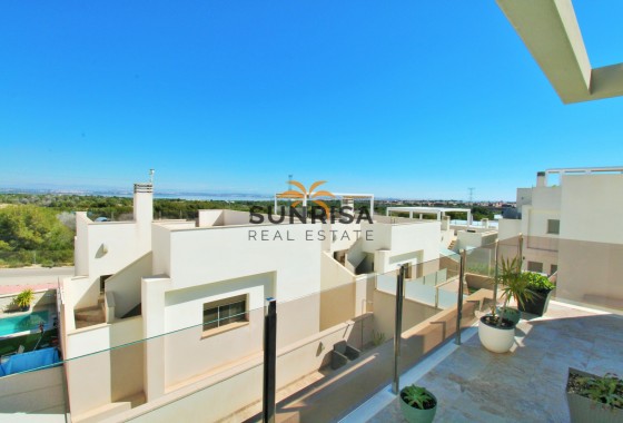 Villa · Resale - Villamartin · Alicante · Spain