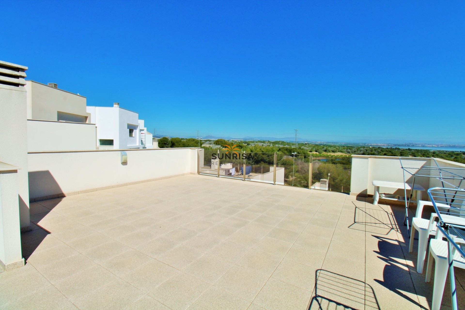 Resale - Villa - Villamartin