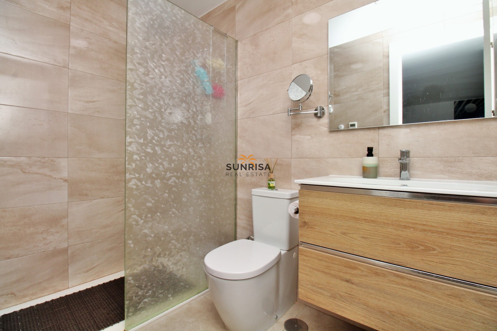 Resale - Villa - Villamartin