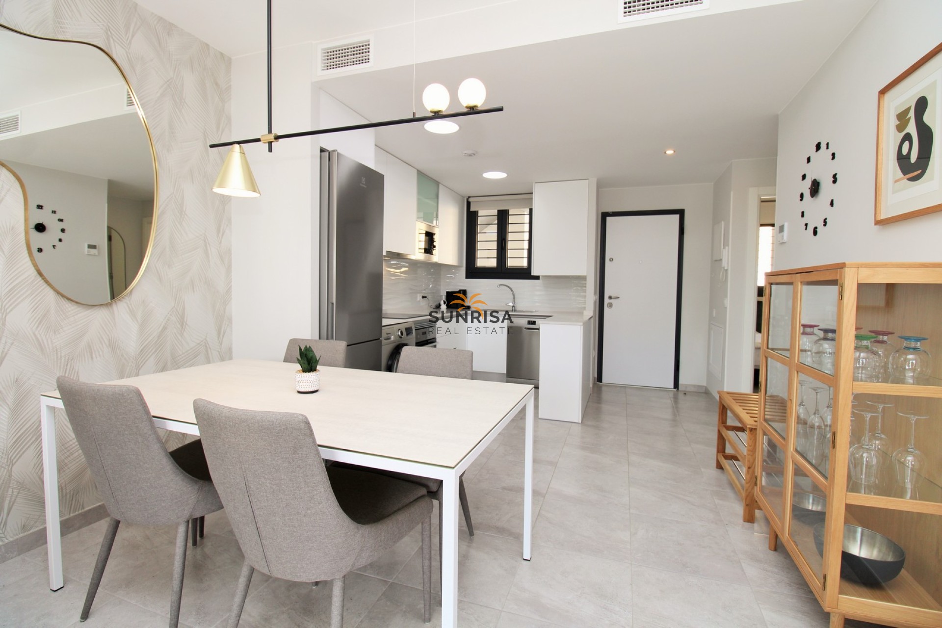 Resale - Apartment - Villamartin