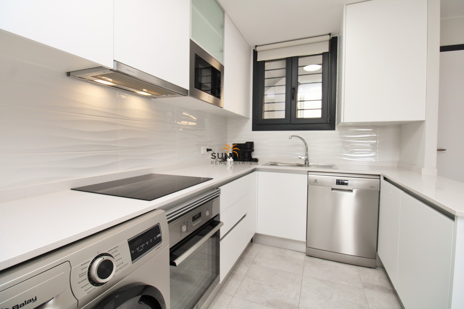Resale - Apartment - Villamartin