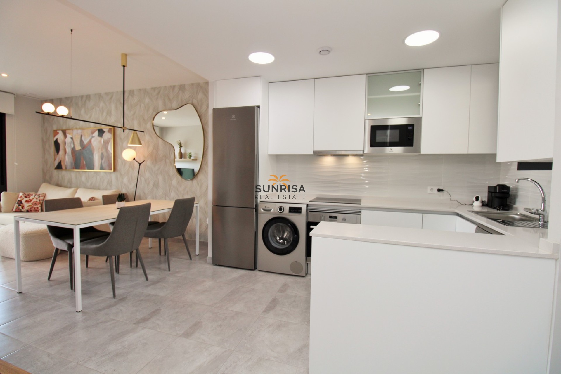 Resale - Apartment - Villamartin