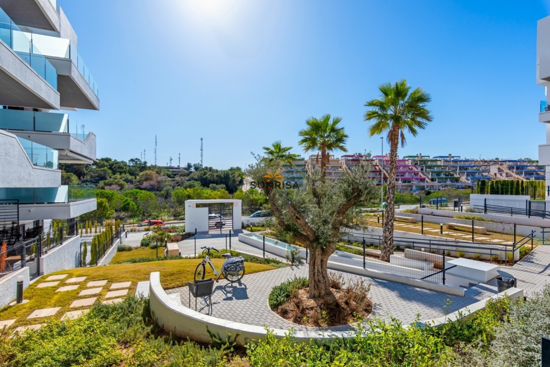 Resale - Apartment - Villamartin