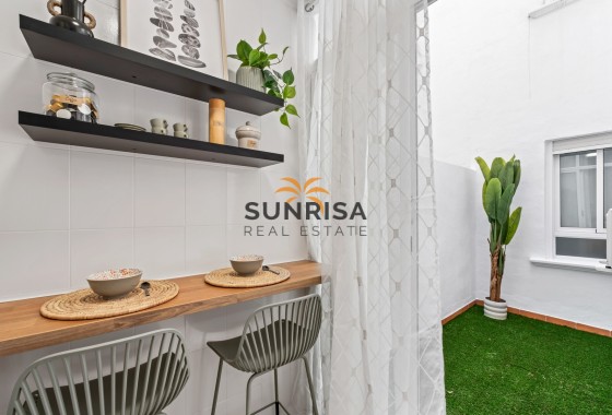 Appartement · Herverkoop - Orihuela Costa · Playa Flamenca · Alicante · Spanje