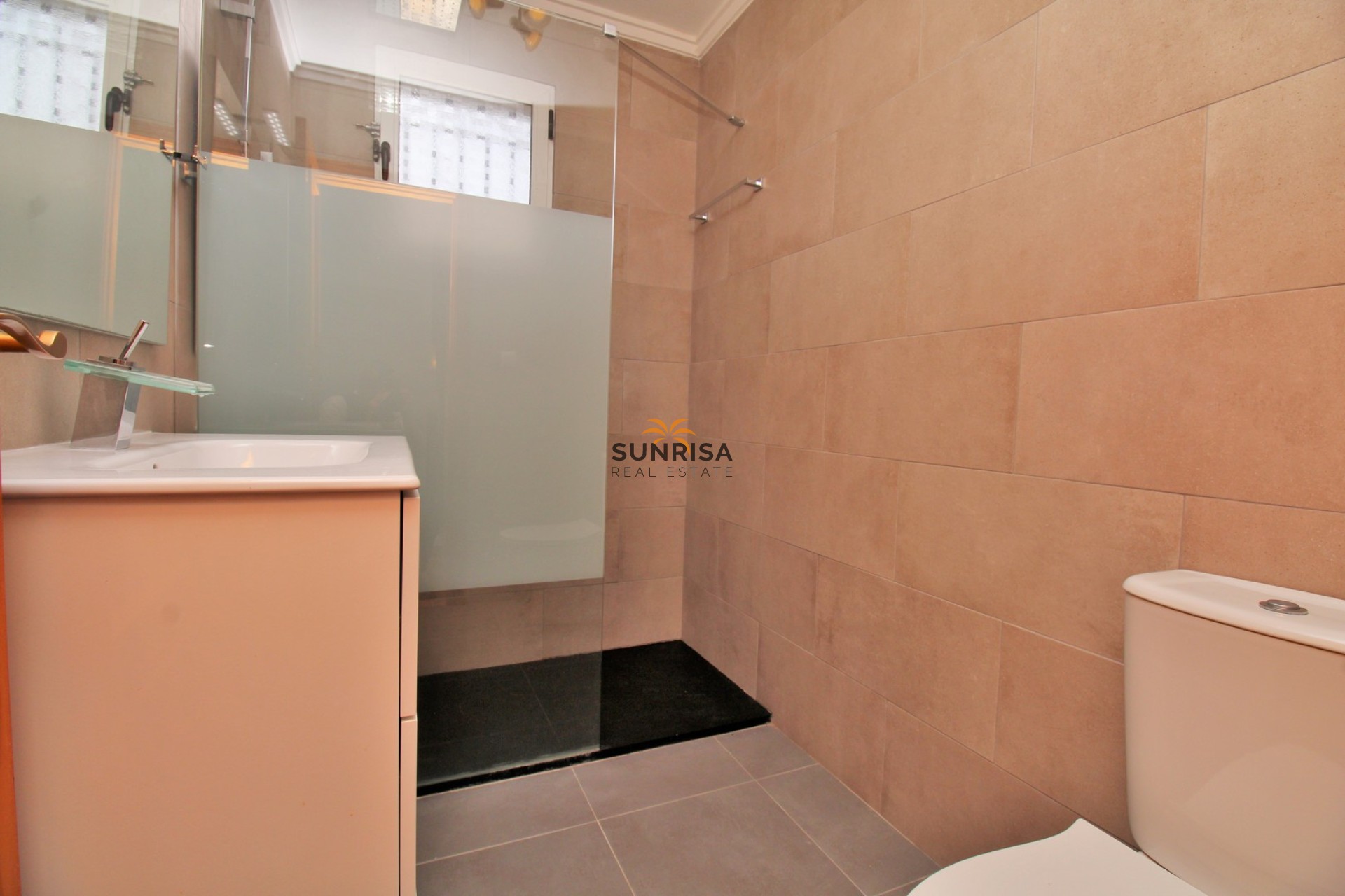 Resale - Townhouse - Los Altos