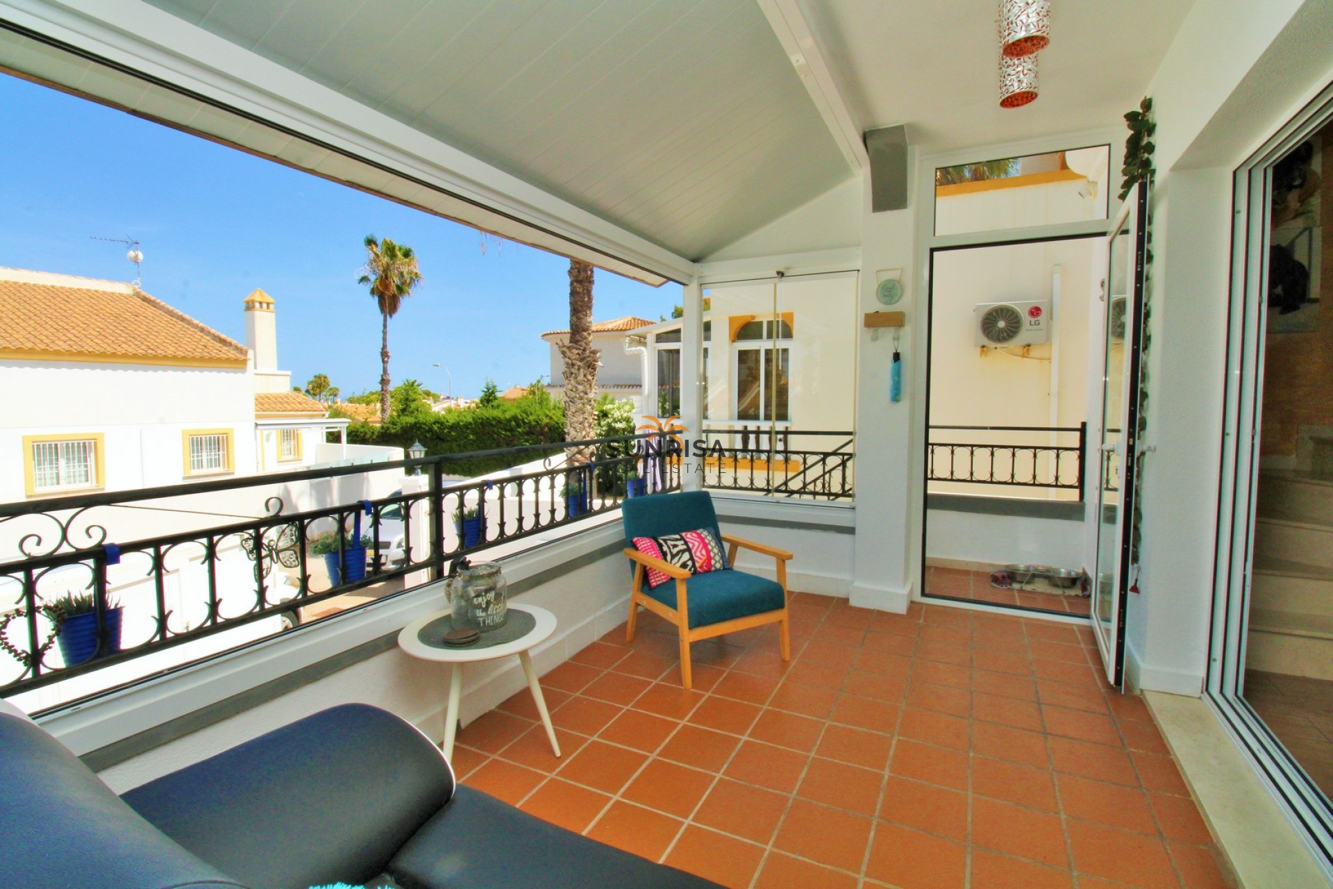 Resale - Villa - Villamartin
