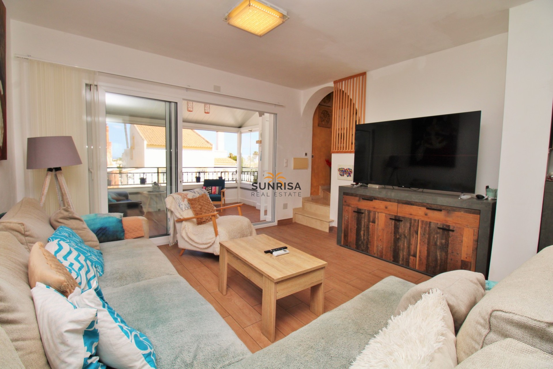 Resale - Villa - Villamartin
