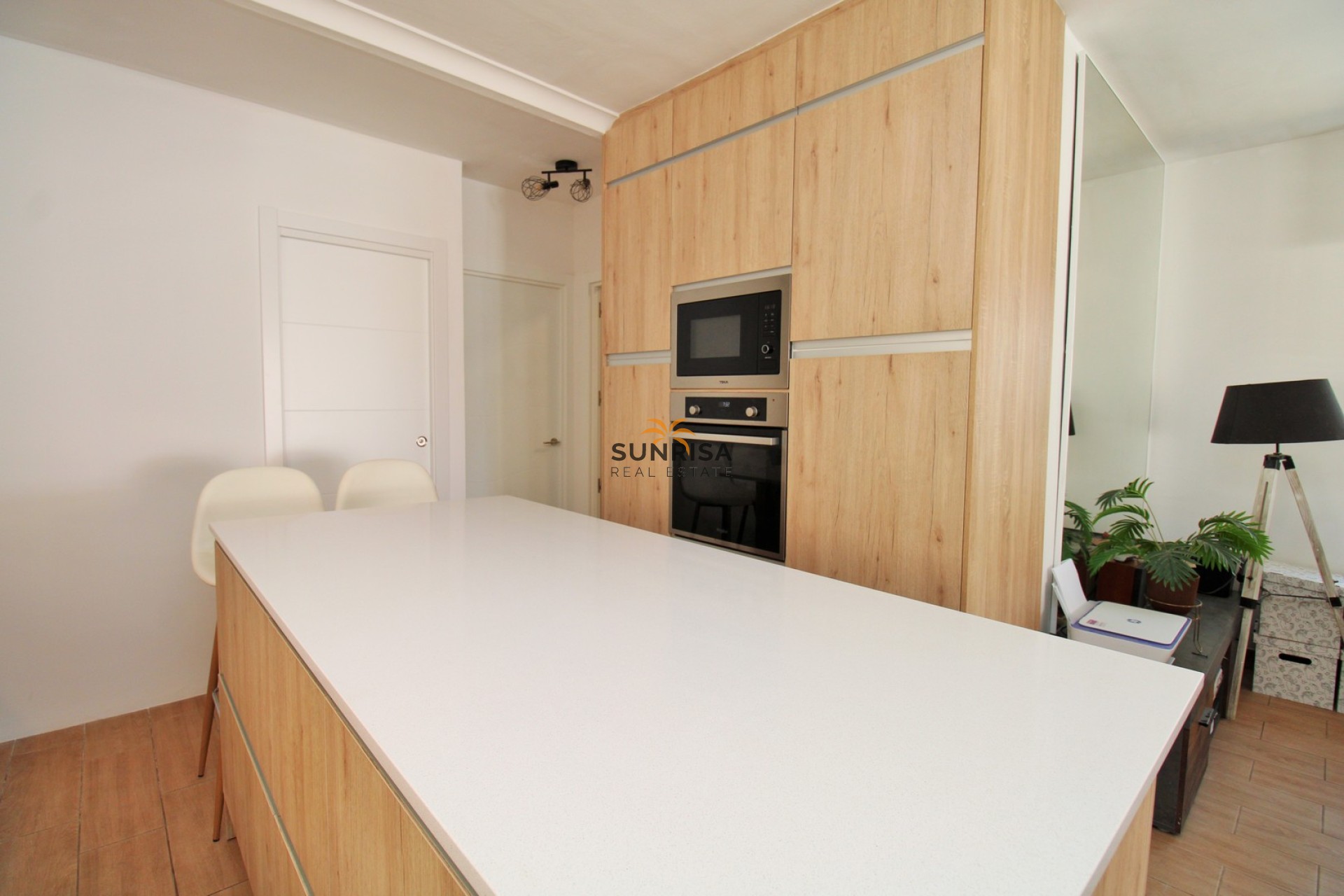 Resale - Villa - Villamartin